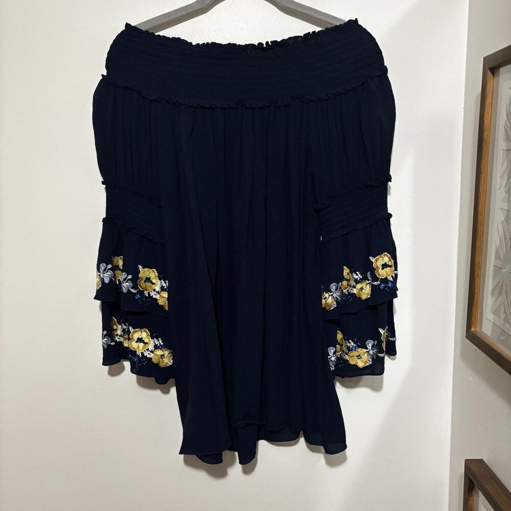 Max Edition Navy Off Shoulder Pleated Blouse Floral Embroidery‎ Bell Sleeves L